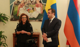 Exhibition of the paintings by Swedish-Armenian artist Thelma Emen