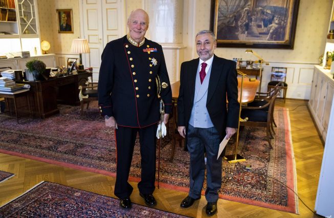 Ambassador Arzoumanian presented the Letters of Credence to the King of Norway